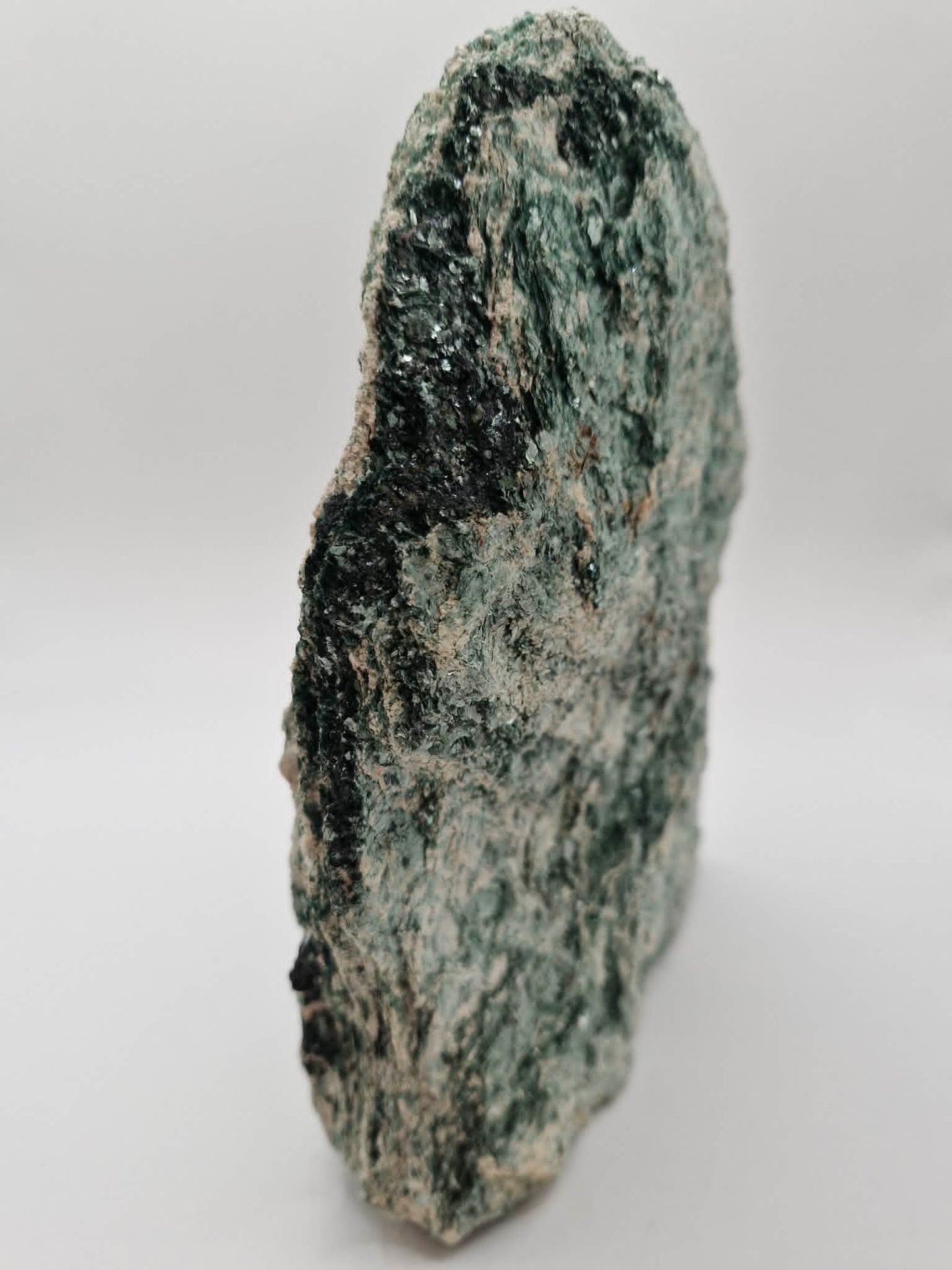 Rough Fuchsite Cut Base