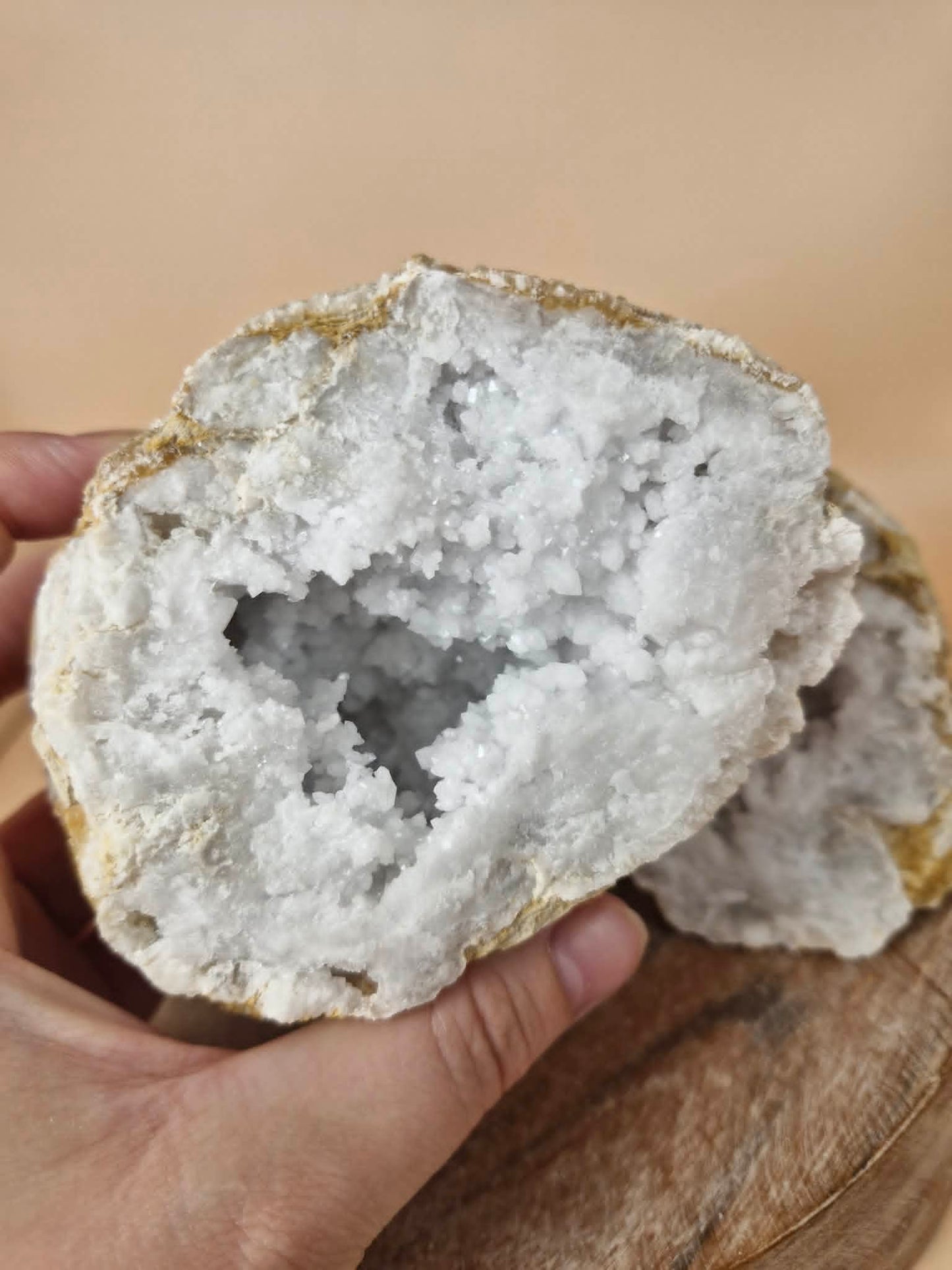 Sugar Quartz Geode (code G1)