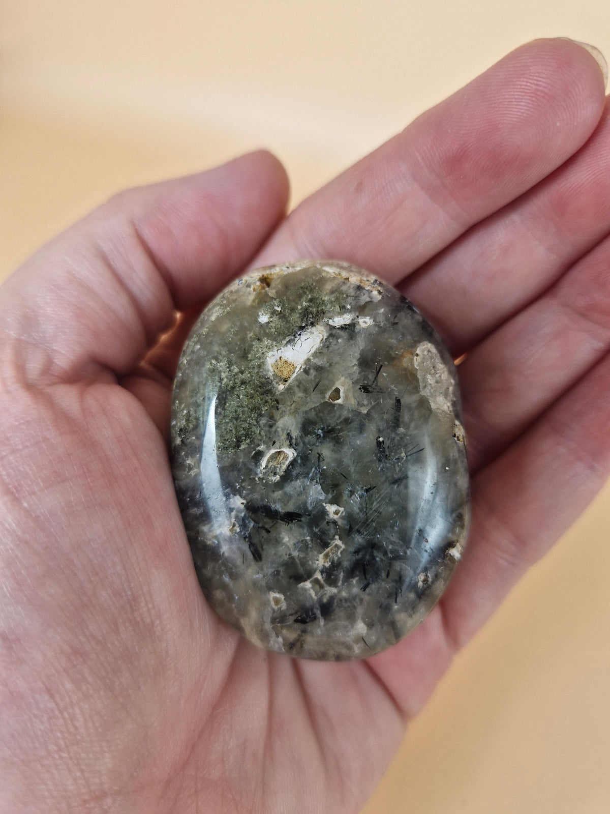 Epidote in Prehnite Palm Stone (code DD)