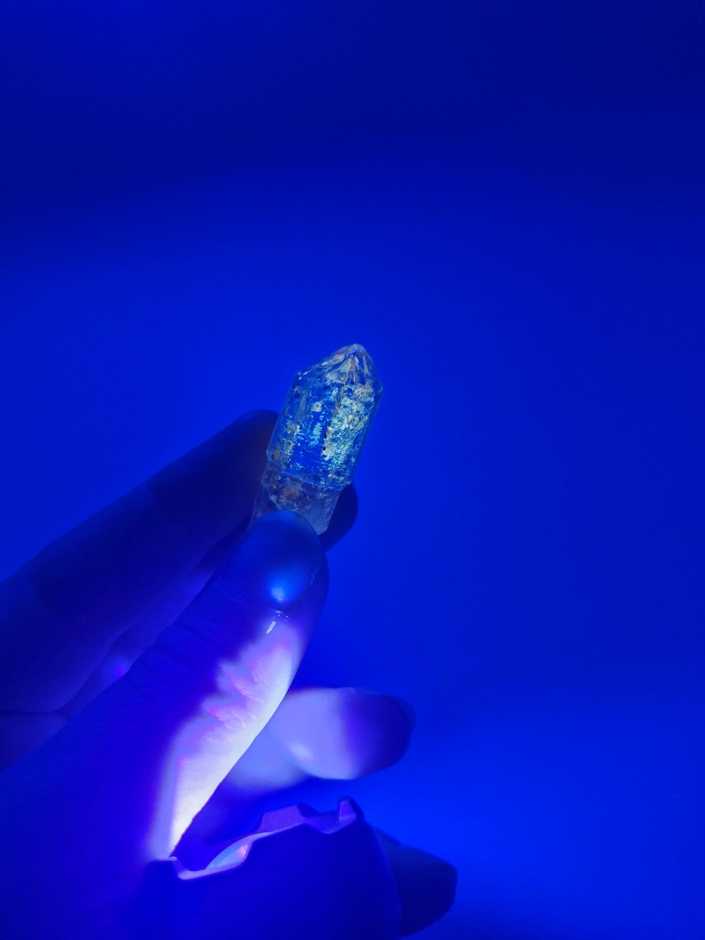 Golden Enhydro Quartz