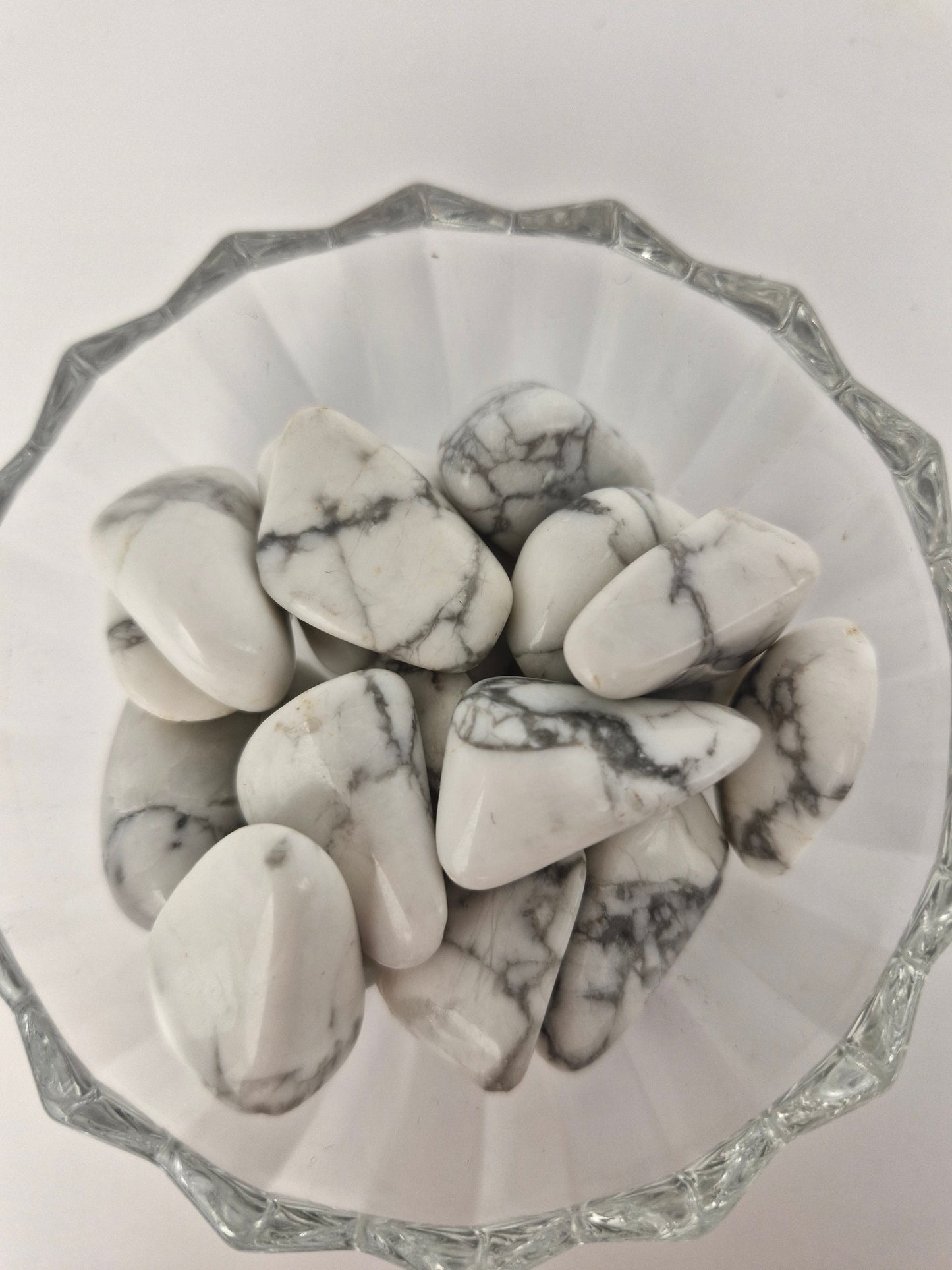 Howlite Tumble