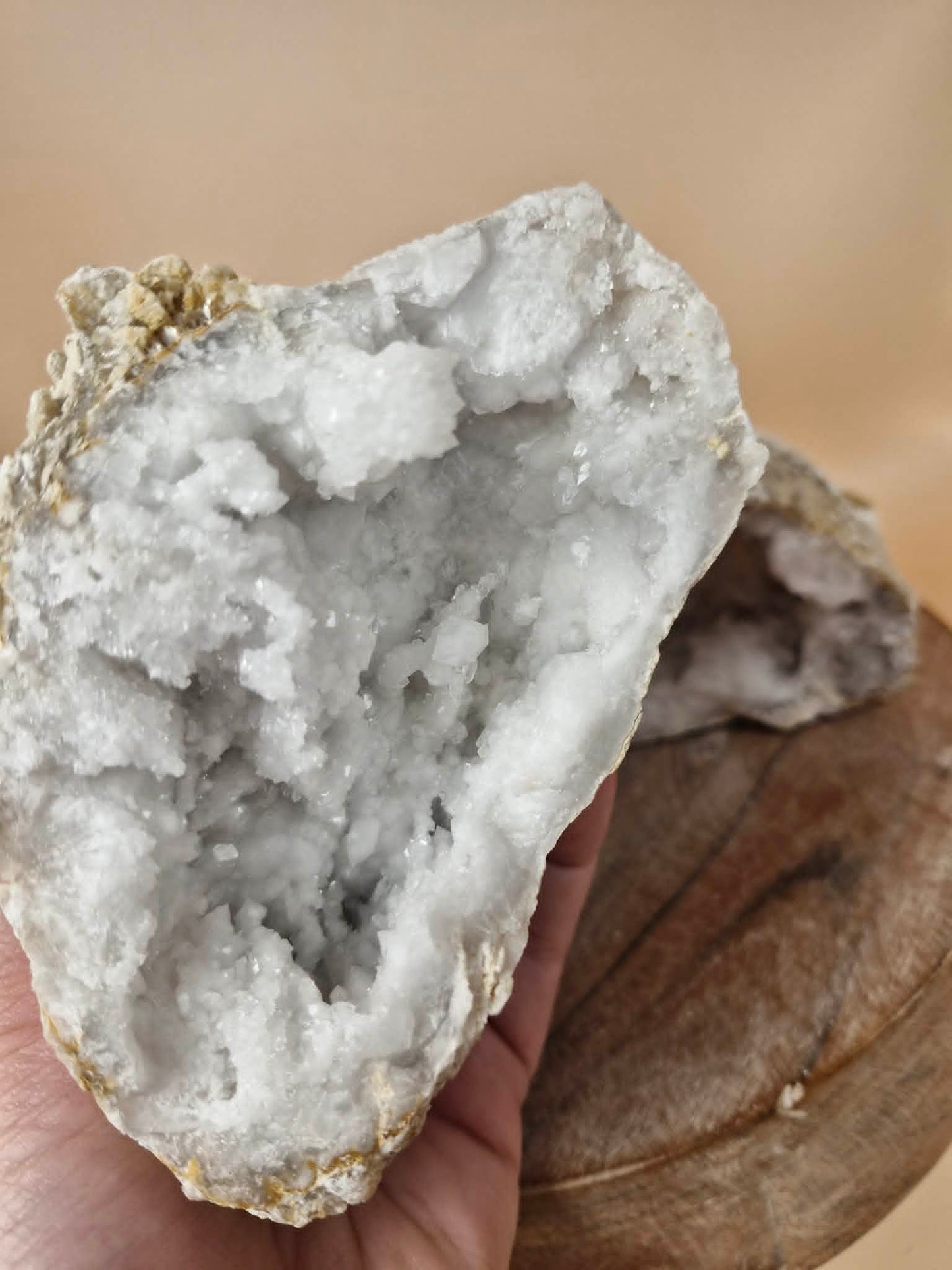 Sugar Quartz Geode (code G2)