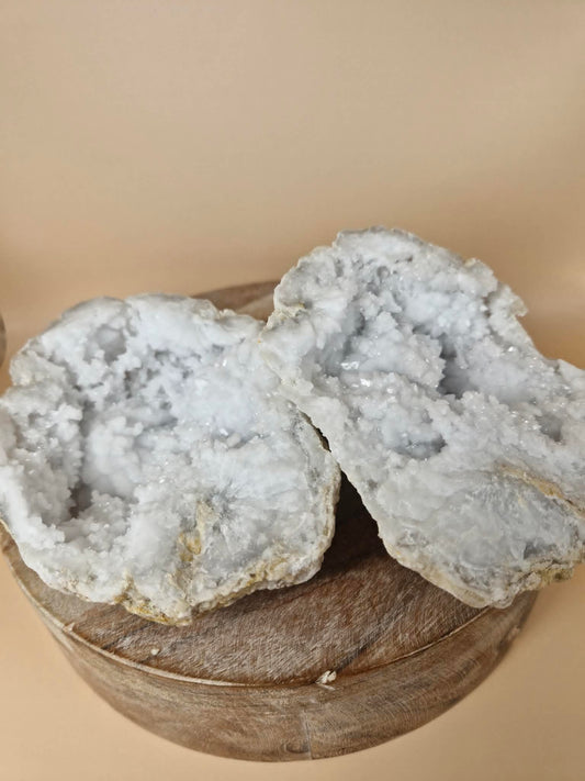 Sugar Quartz Geode (code G3)