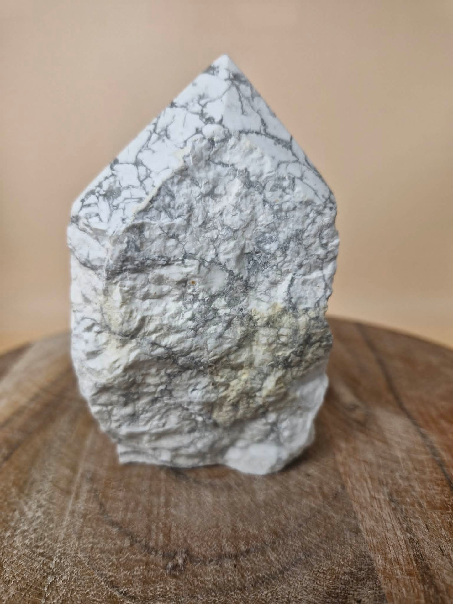 Howlite TTP