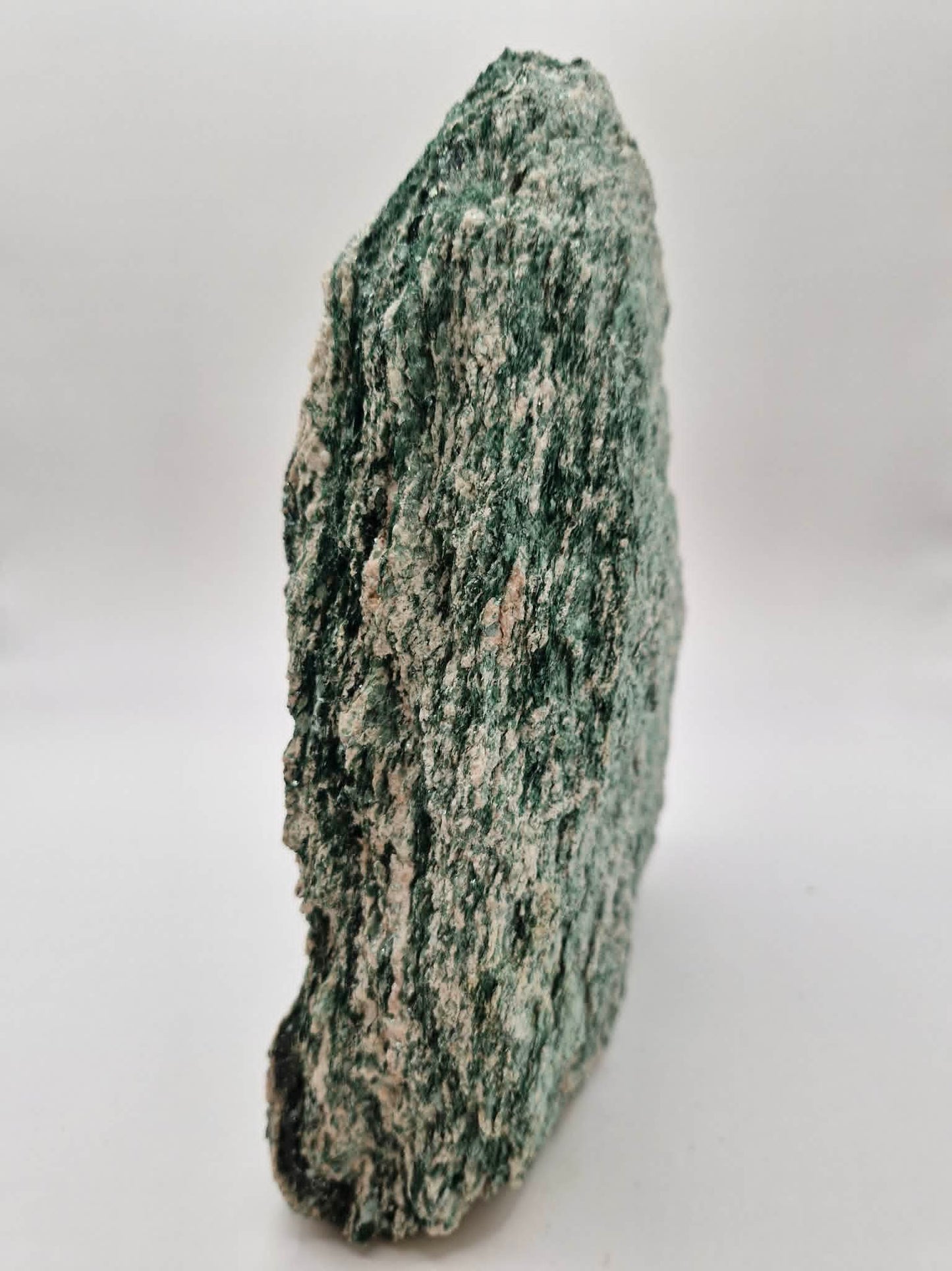 Rough Fuchsite Cut Base