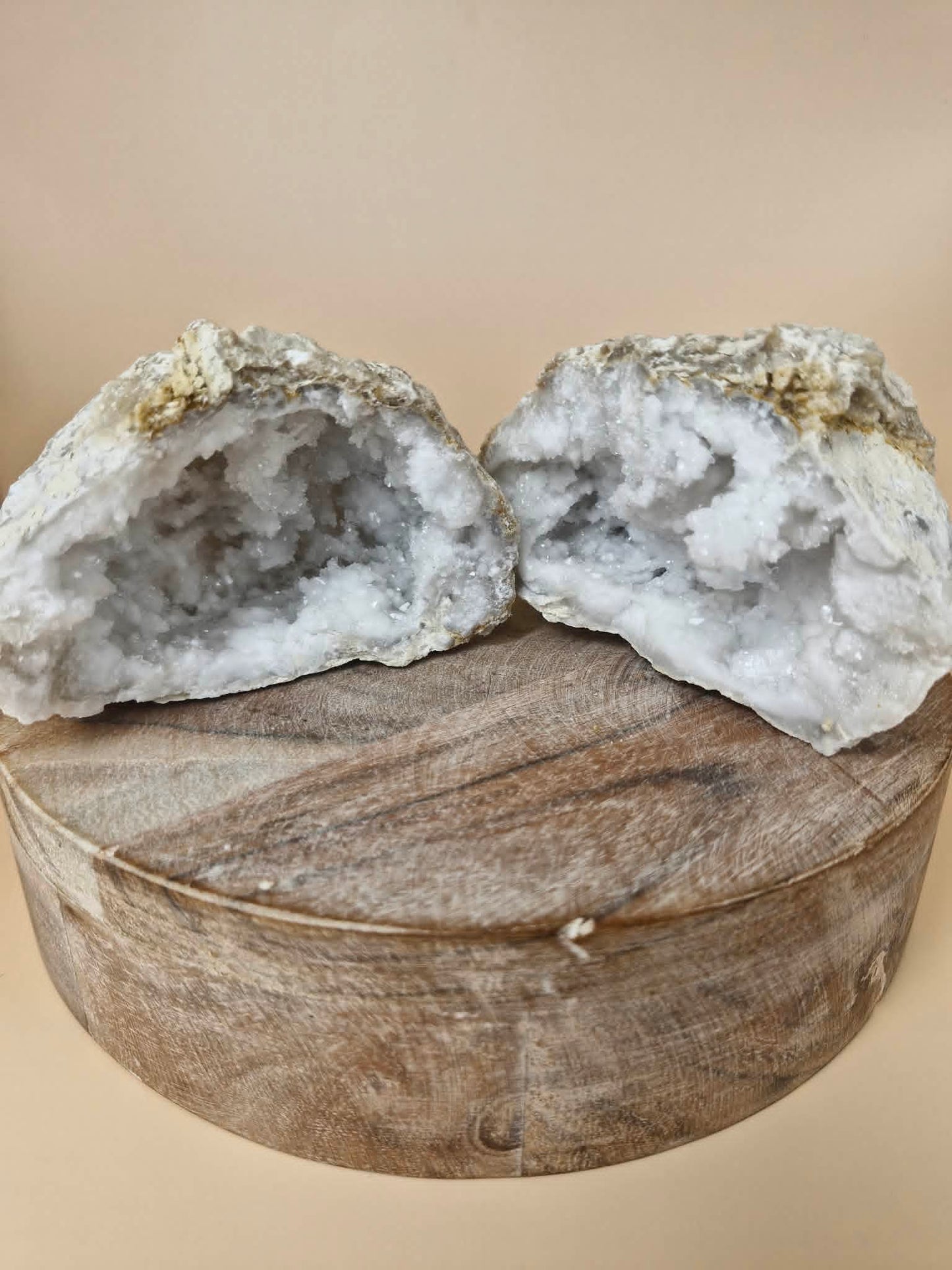 Sugar Quartz Geode (code G2)