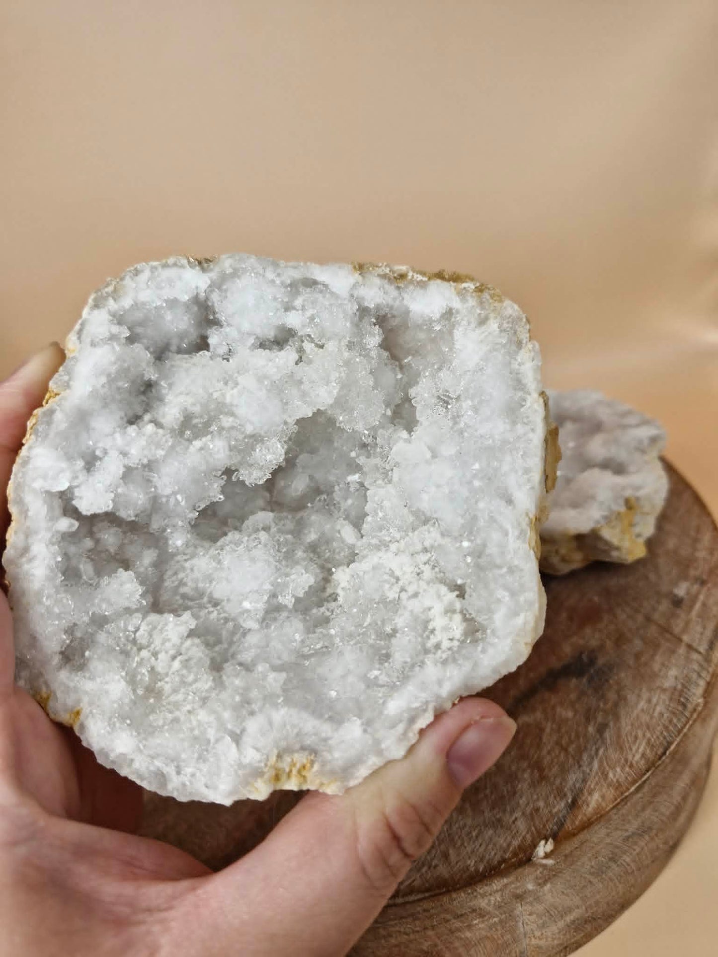 Sugar Quartz Geode (code G4)