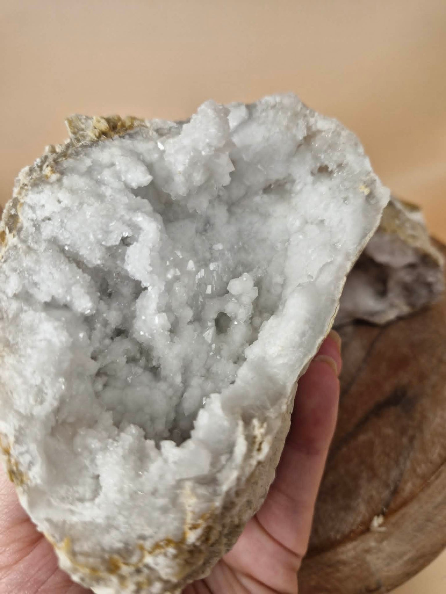 Sugar Quartz Geode (code G2)