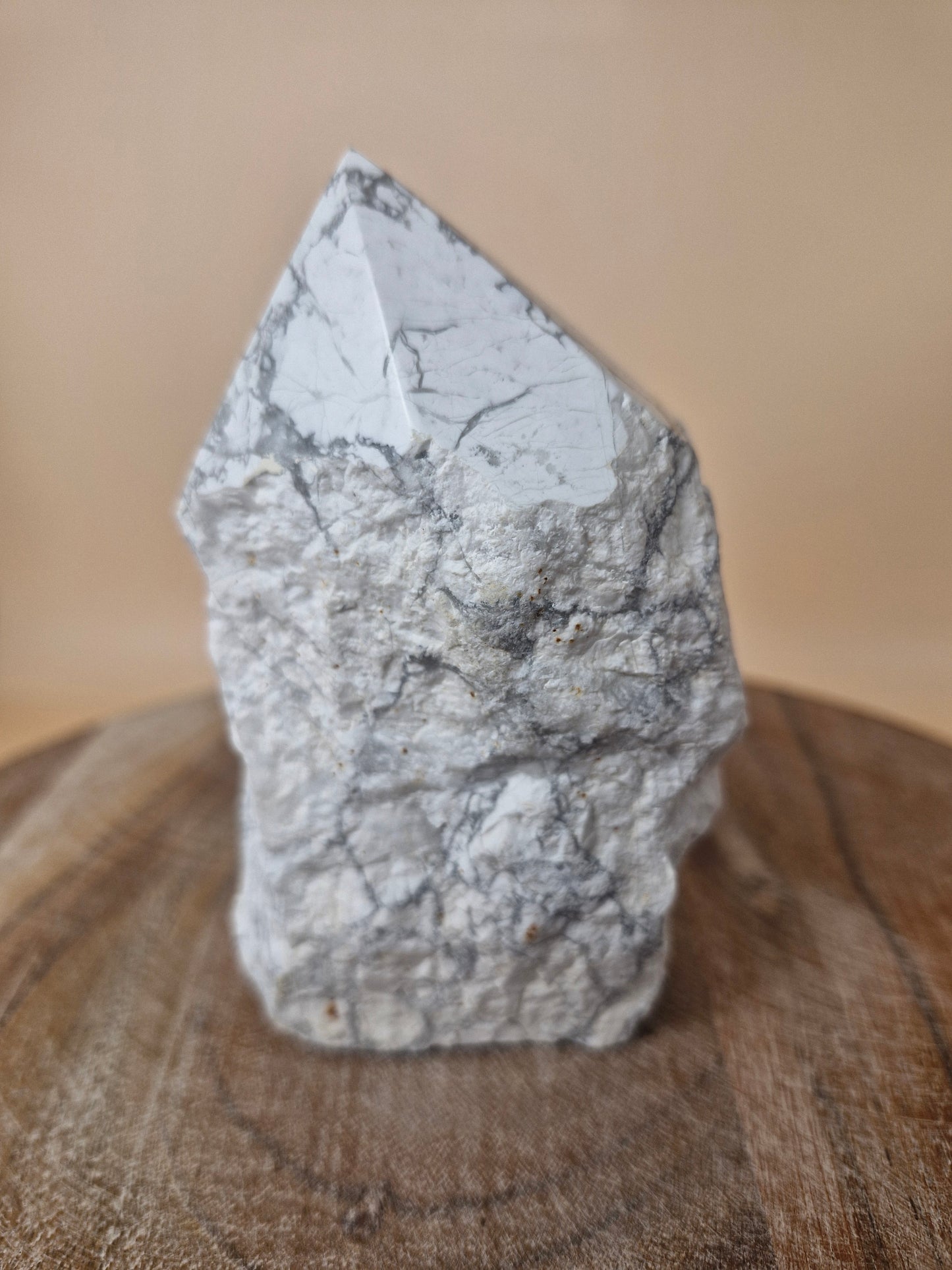 Howlite TTP