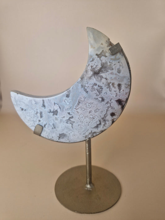 Plume Agate Moon