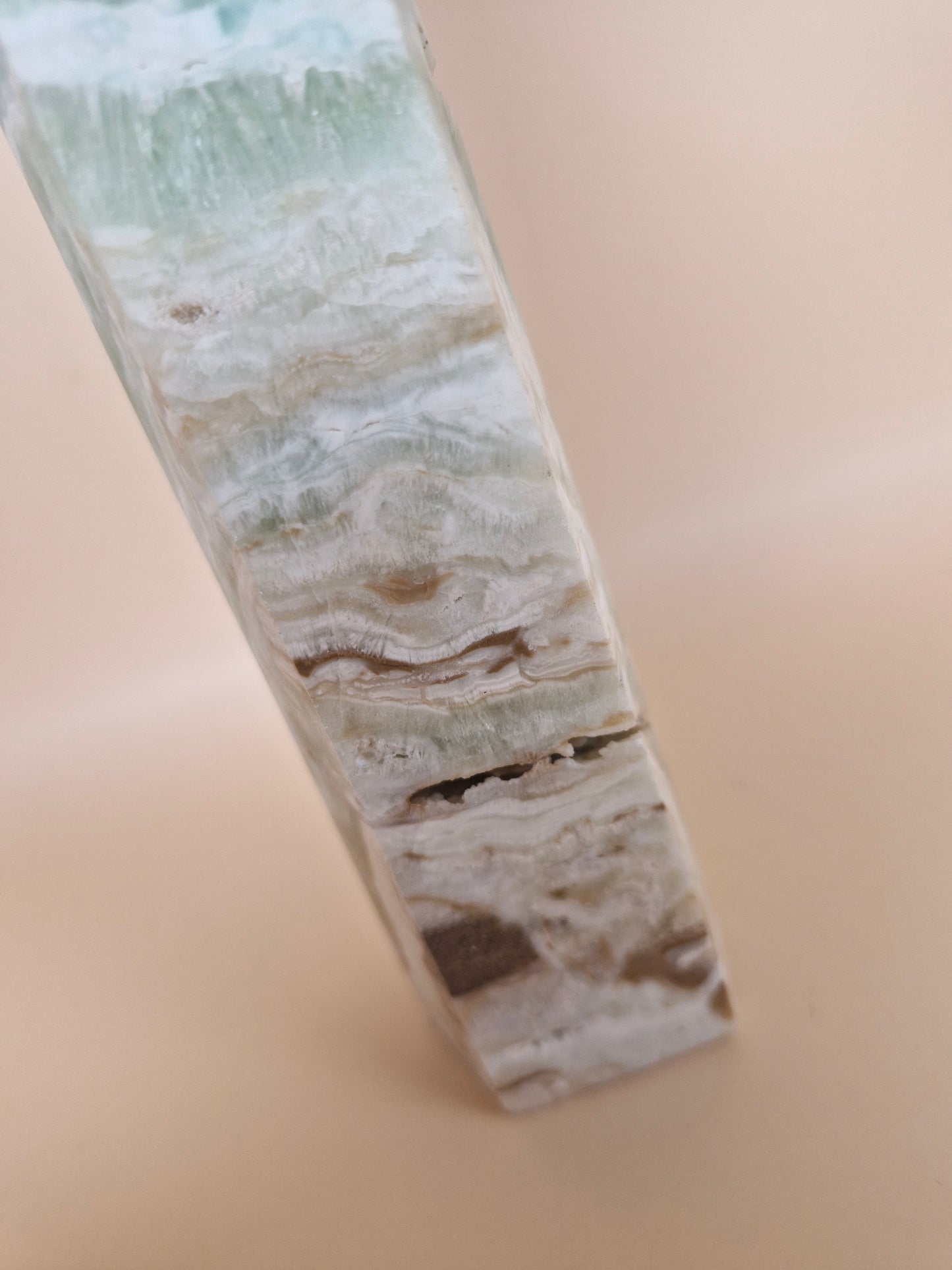 Statement Caribbean Calcite Tower