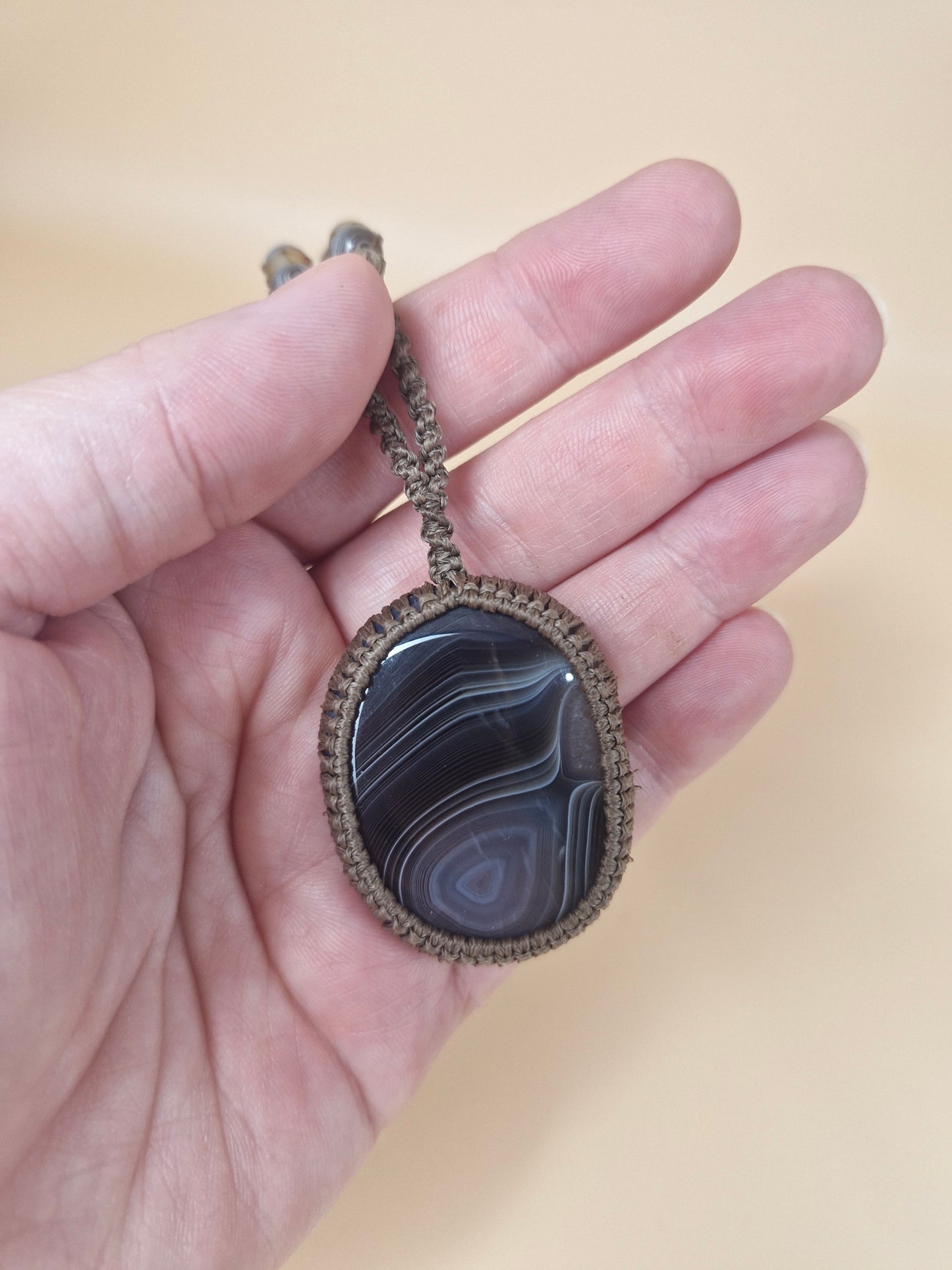 Macramé Agate Necklace