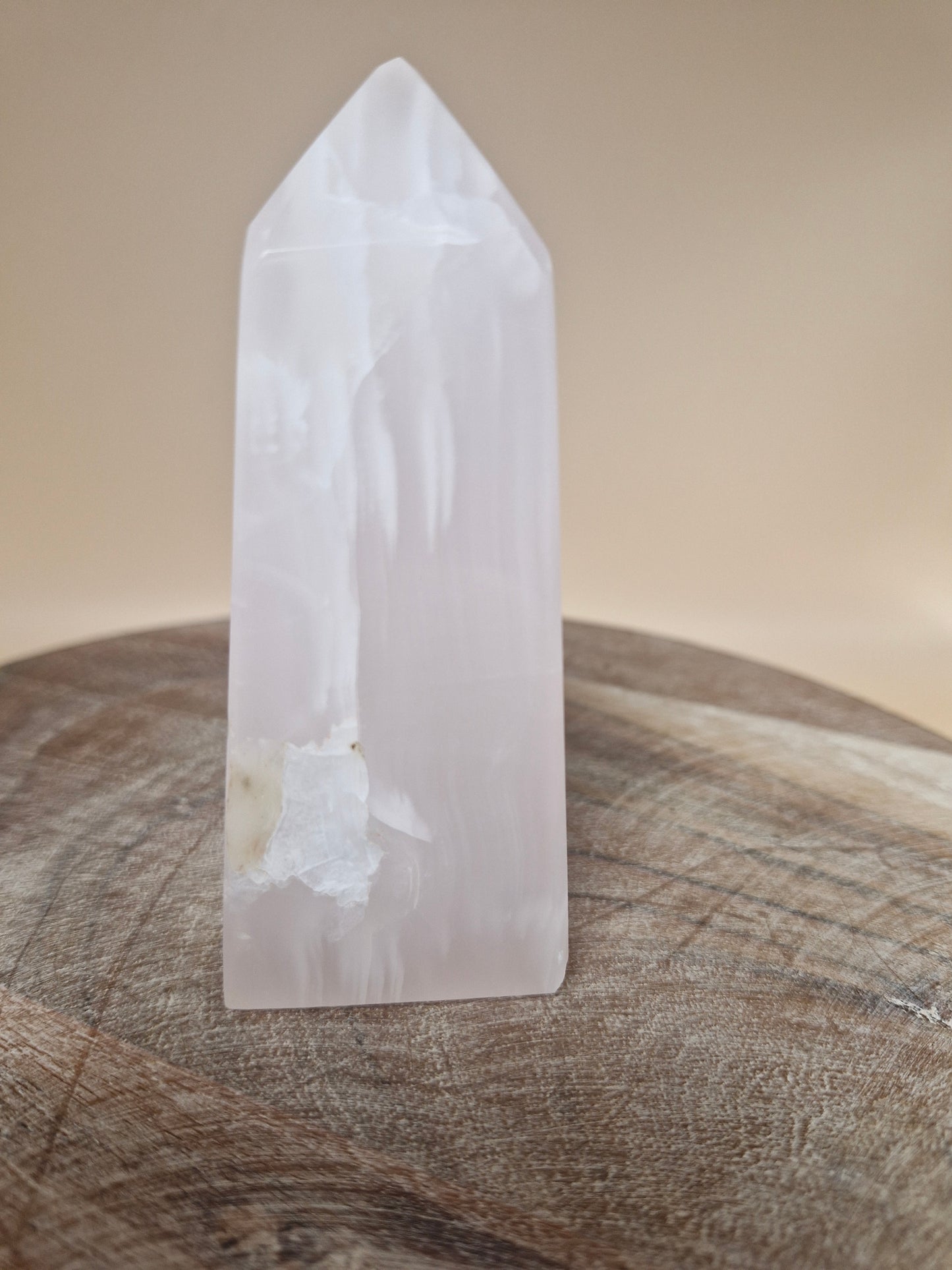 Mangano Calcite Tower