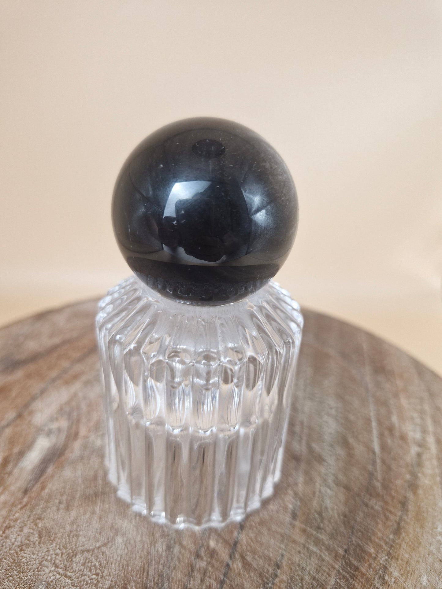 Silversheen Obsidian Sphere (code GS5)