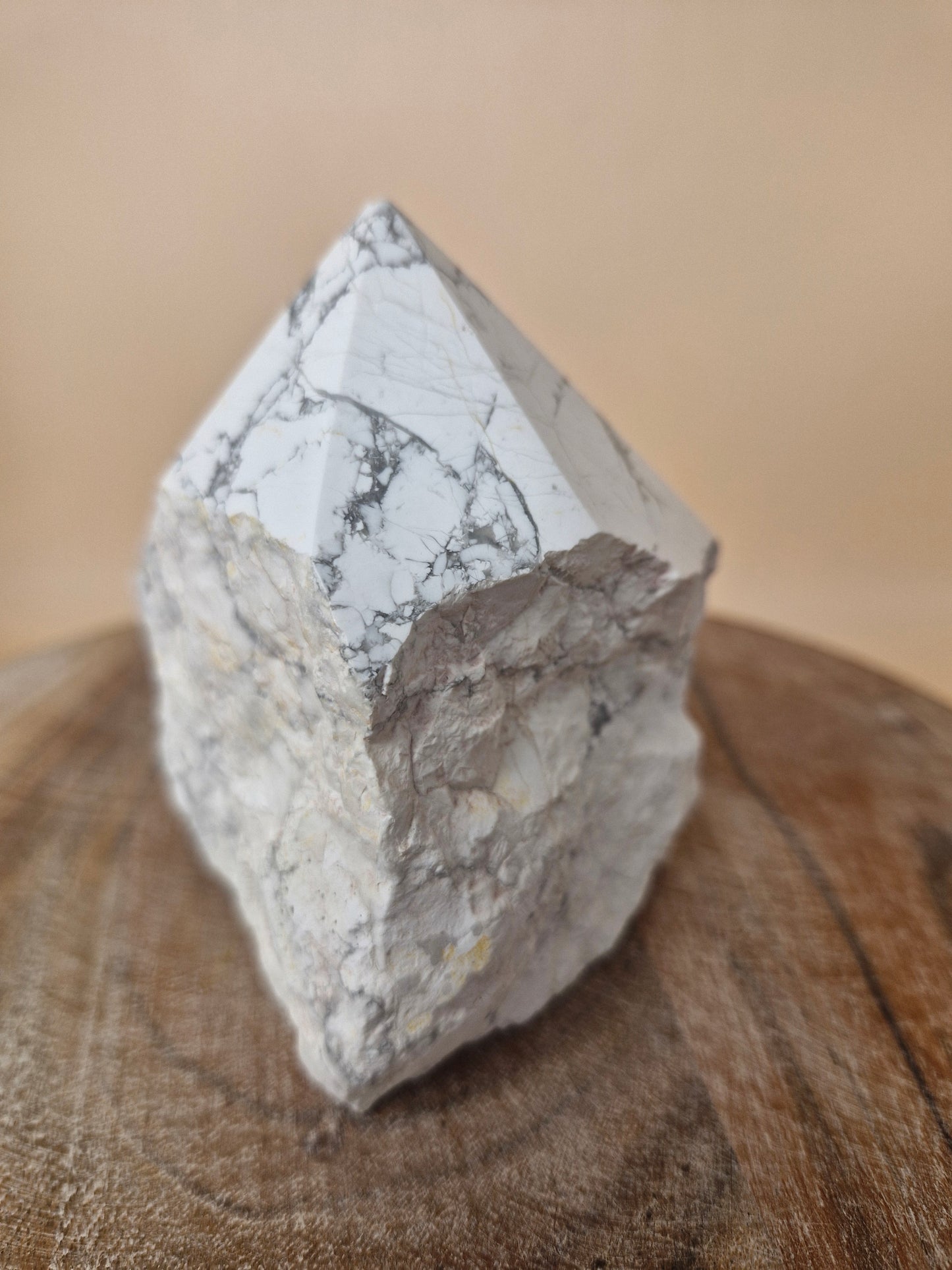 Howlite TTP