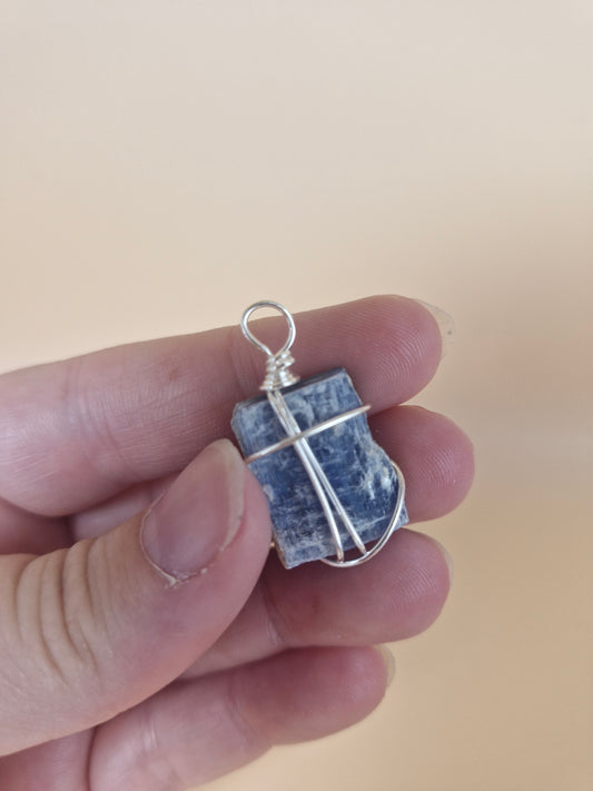 Kyanite Wired Pendant