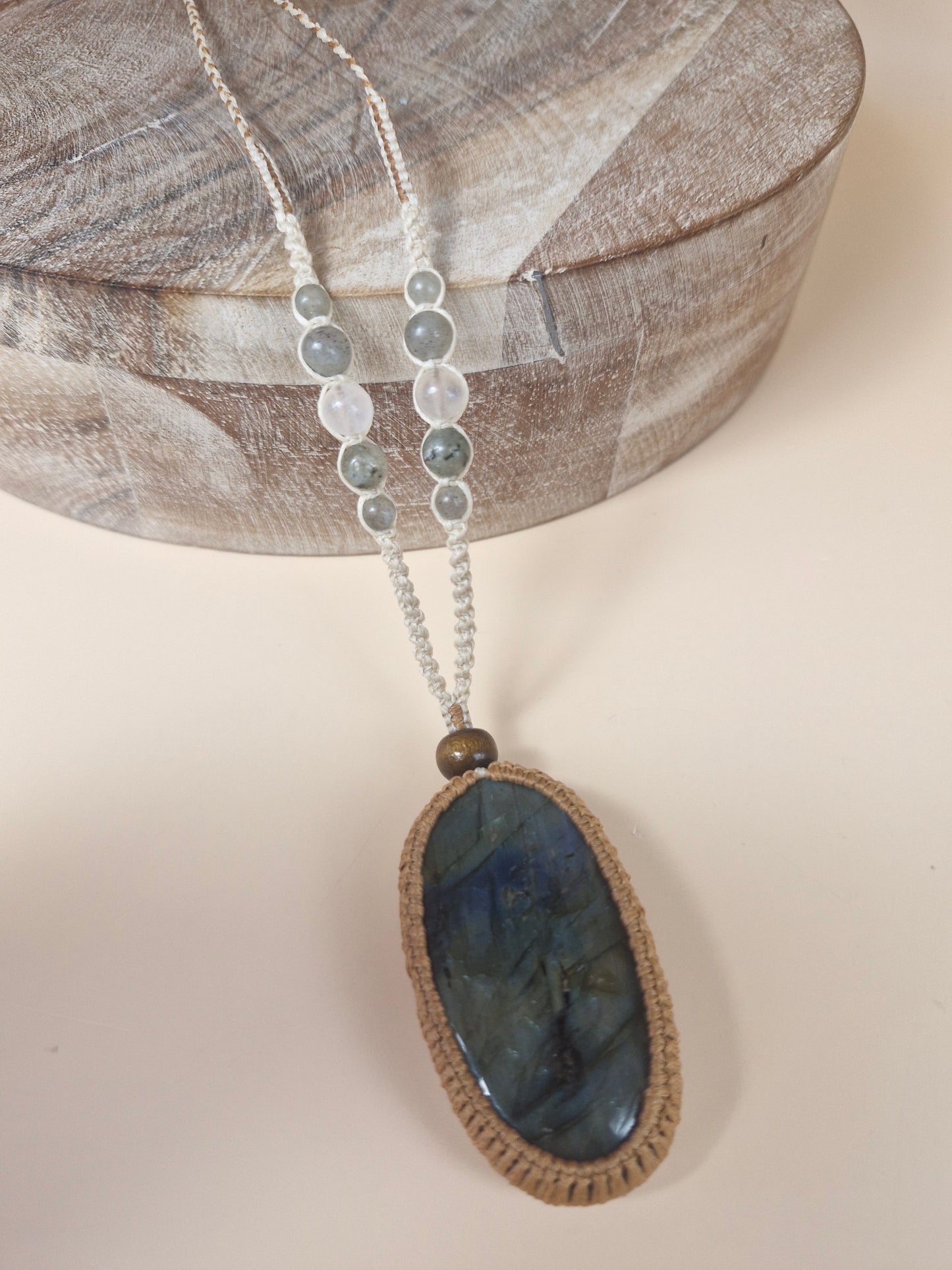 Macramé  Labradorite Necklace
