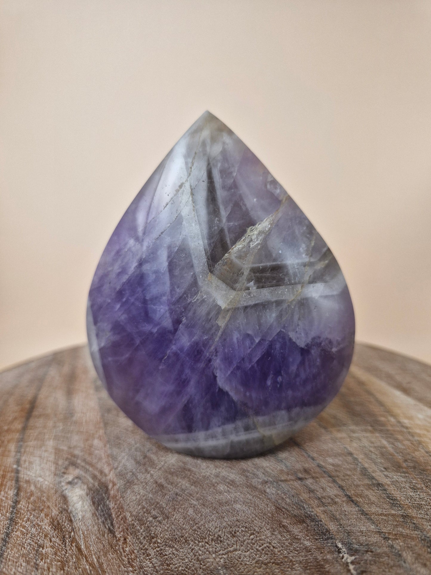 Chevron Amethyst Flame (code TA2)