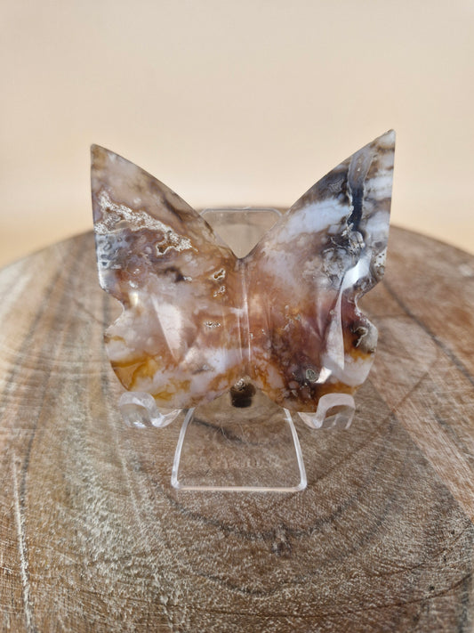 Carnelian Agate Butterfly Carving (code B4)