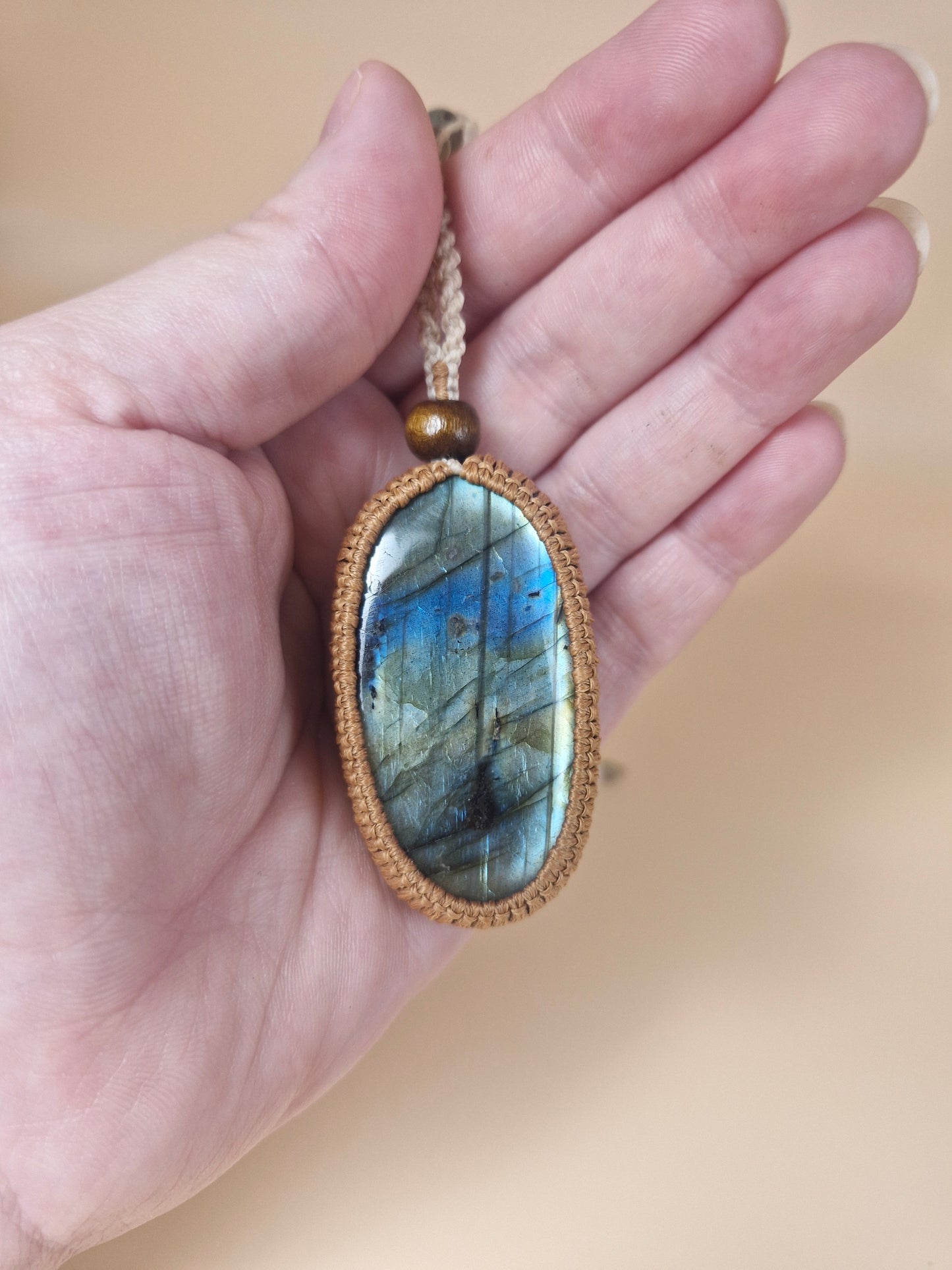 Macramé  Labradorite Necklace