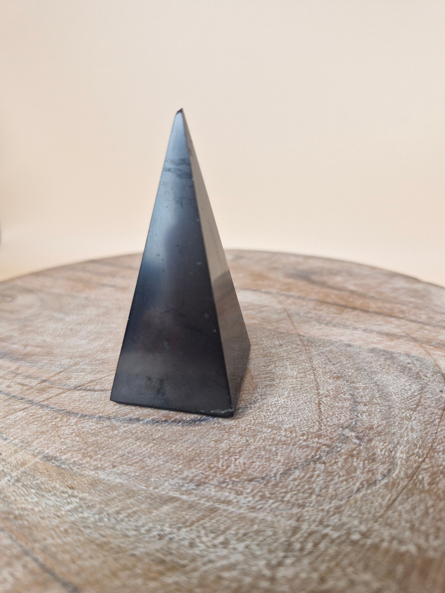 Shungite Pyramid (code S2)