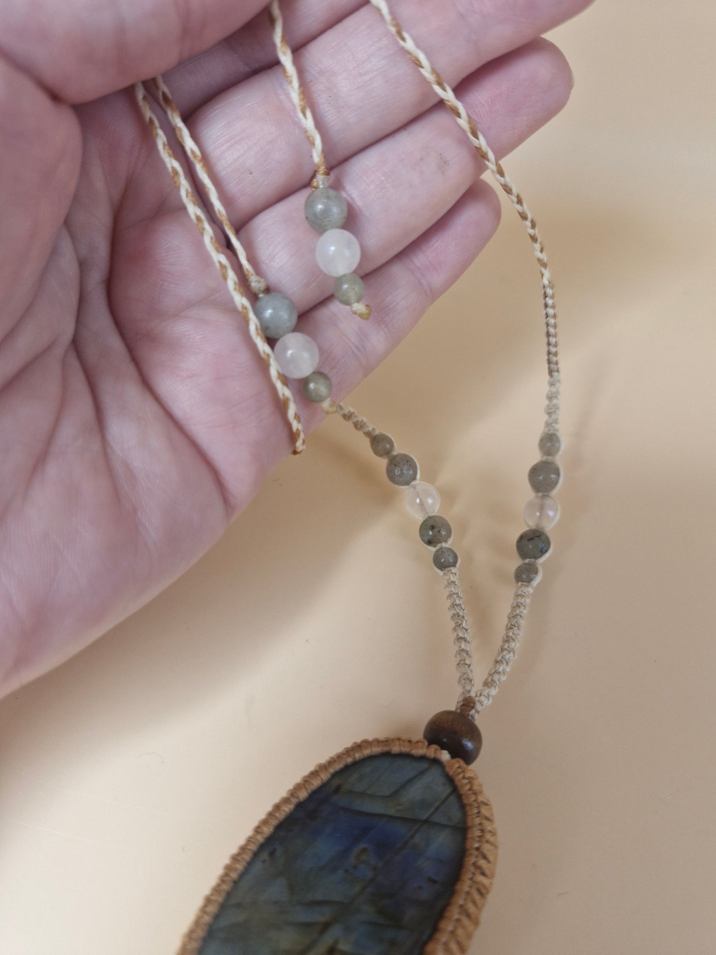 Macramé  Labradorite Necklace