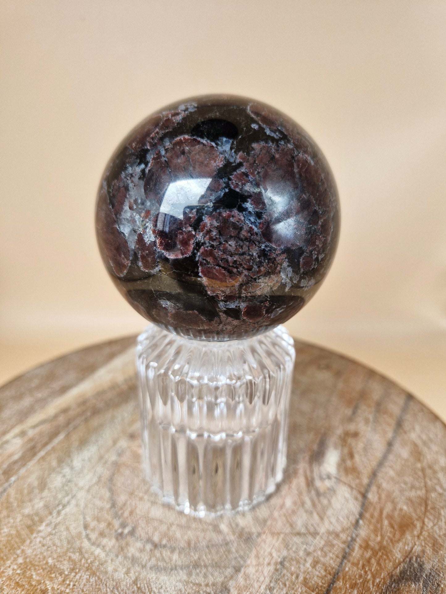 Garnet with Anthophyllite Sphere (code G3)
