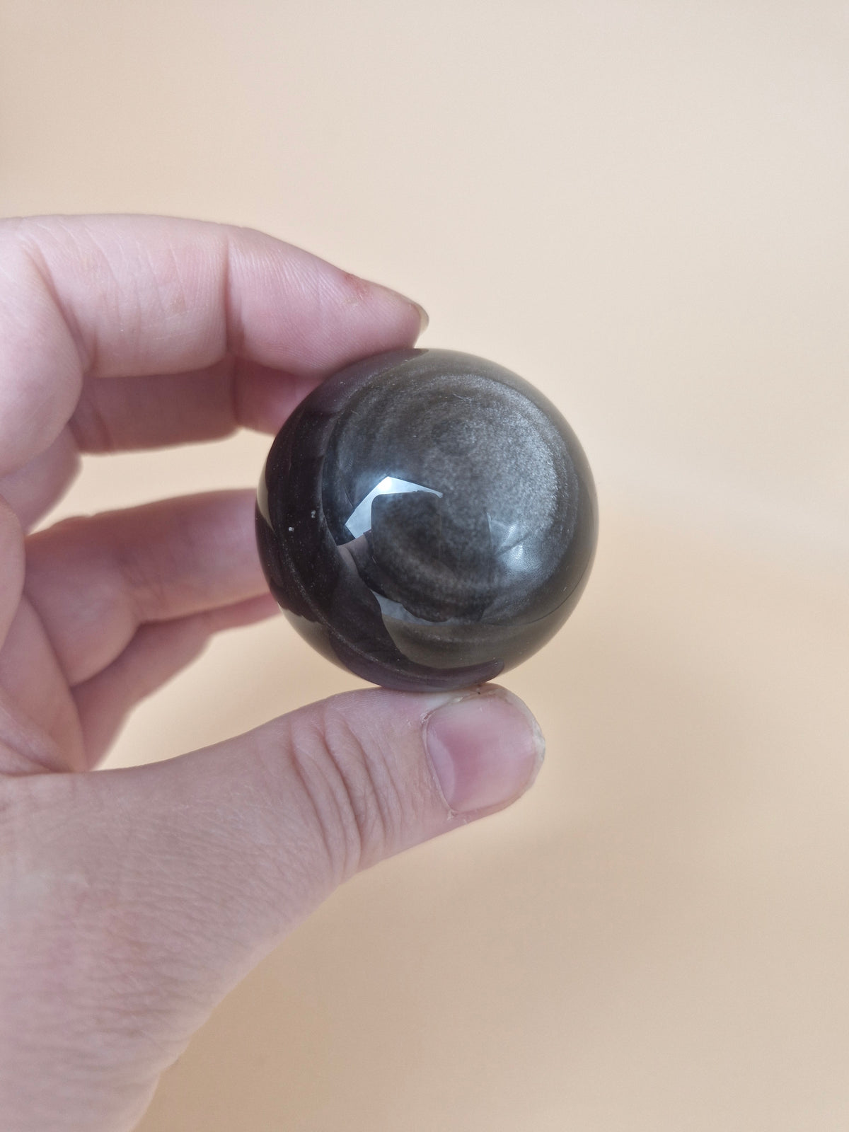 Silversheen Obsidian Sphere (code GS4)