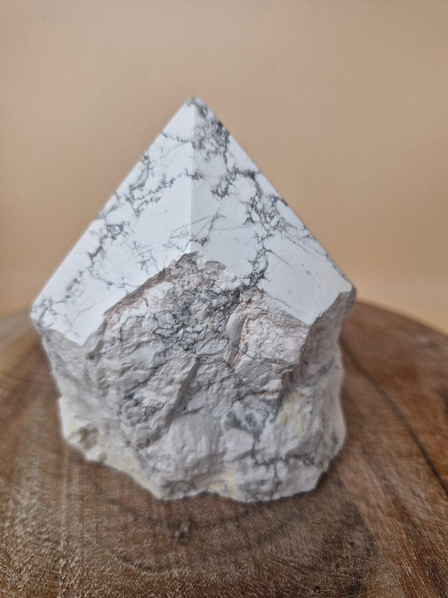 Howlite TTP