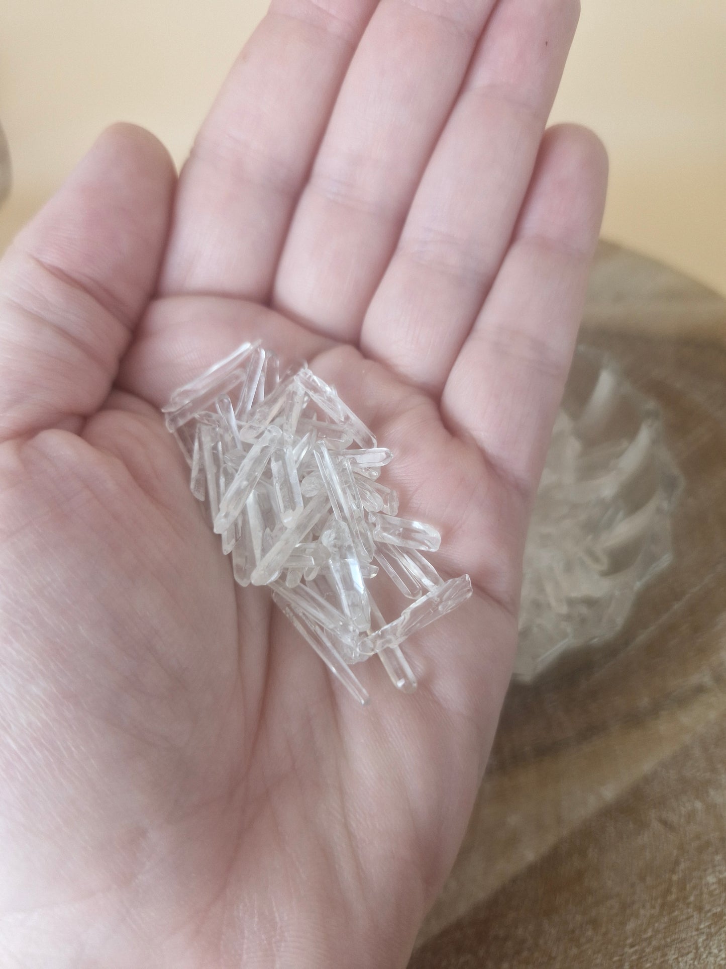 Mini Quartz Needles (10g Pack)
